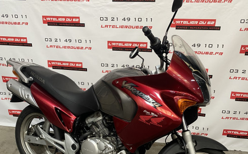 HONDA VARADERO 125  DE 2006 AVEC 11110 KMS 2490€