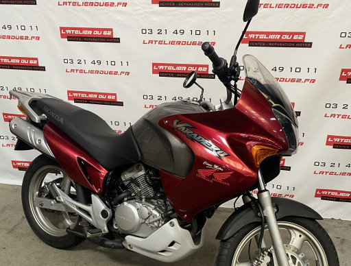 HONDA VARADERO 125  DE 2006 AVEC 11110 KMS 2490€