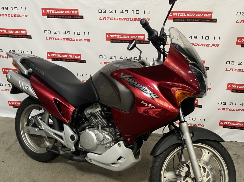 HONDA VARADERO 125  DE 2006 AVEC 11110 KMS 2490€