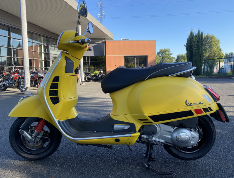 VESPA GTS 300 SUPERSPORT