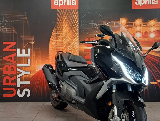 KYMCO AK 550