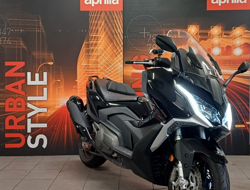 KYMCO AK 550