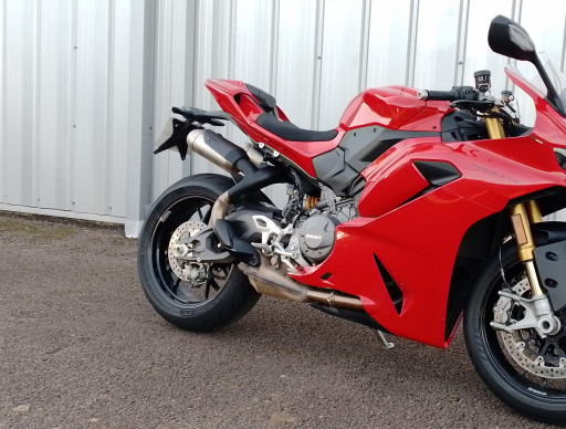 DUCATI PANIGALE V2 S 2025