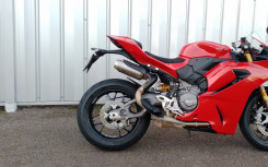 DUCATI PANIGALE V2 S 2025