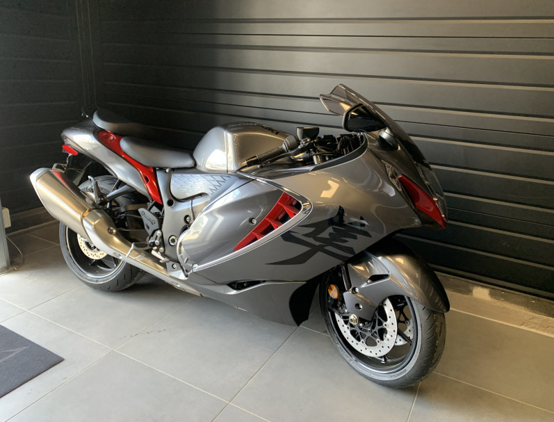 SUZUKI GSX-R 1340 HAYABUSA