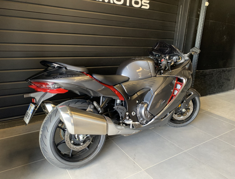 SUZUKI GSX-R 1340 HAYABUSA