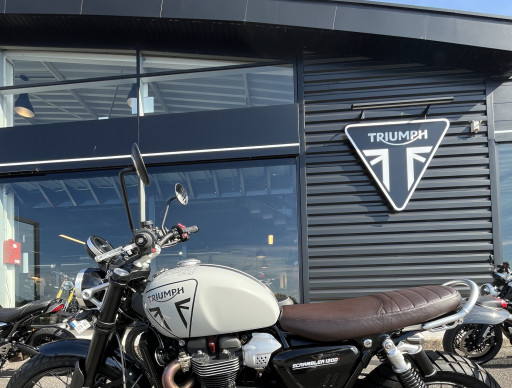 TRIUMPH SCRAMBLER 1200