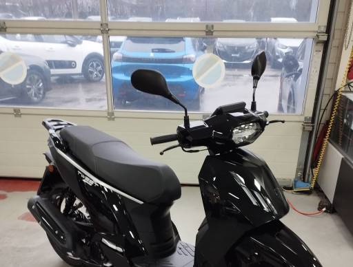 PEUGEOT  SCOOTER TWEET 125