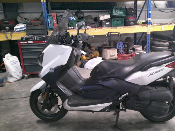 YAMAHA X-MAX 125 ACCIDENTE RSV N°22218