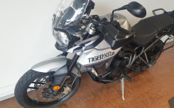 TRIUMPH TIGER 800 XRX