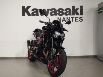 KAWASAKI Z900