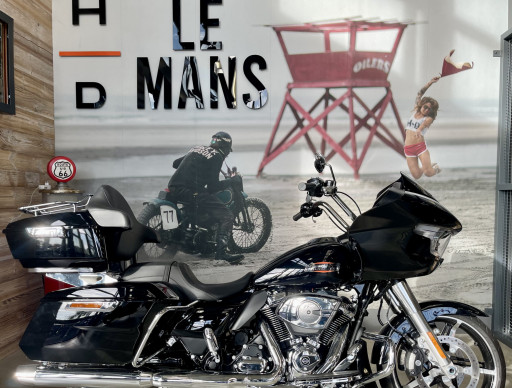 HARLEY-DAVIDSON TOURING ROAD GLIDE 1923