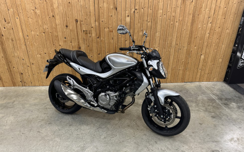 SUZUKI GLADIUS 650