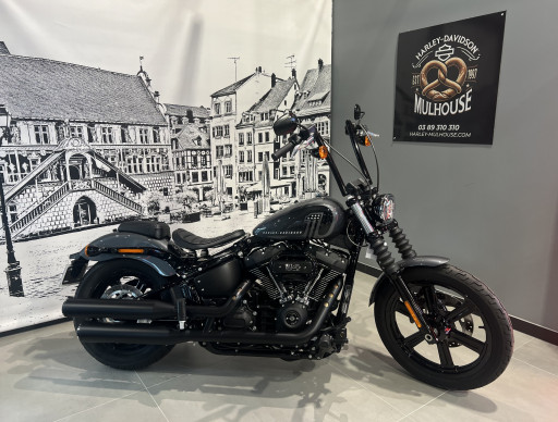 HARLEY-DAVIDSON SOFTAIL STREET BOB 1868