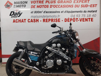 YAMAHA V MAX