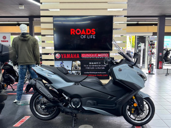 YAMAHA TMAX 560 TECH MAX 2025 GARANTIE CONSTRUCTEUR 2030