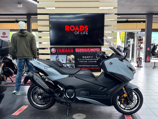 YAMAHA TMAX 560 TECH MAX 2025 GARANTIE CONSTRUCTEUR 2030