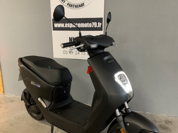 HONDA EM1 e