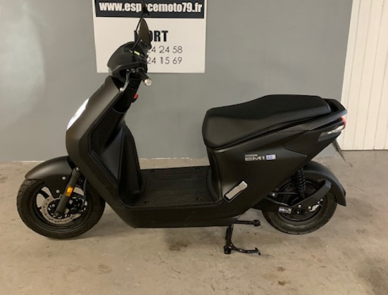 HONDA EM1 e
