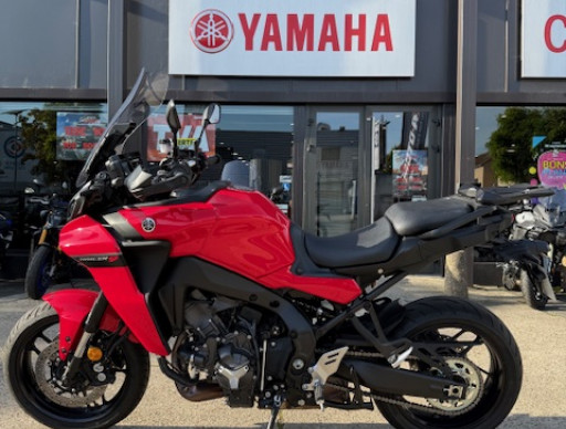YAMAHA TRACER 9