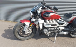 TRIUMPH ROCKET 3 GT
