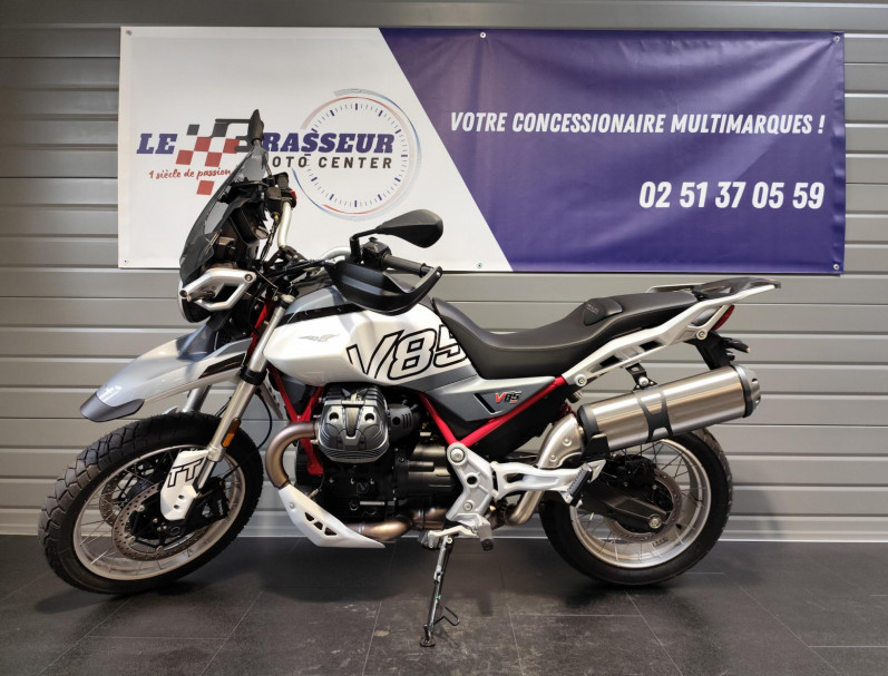 * BLACK FRIDAY * MOTO GUZZI V85 TT 