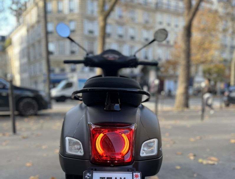 VESPA GTS 125 SUPER NOTTE NOIR MAT ABS - 1ER MAIN