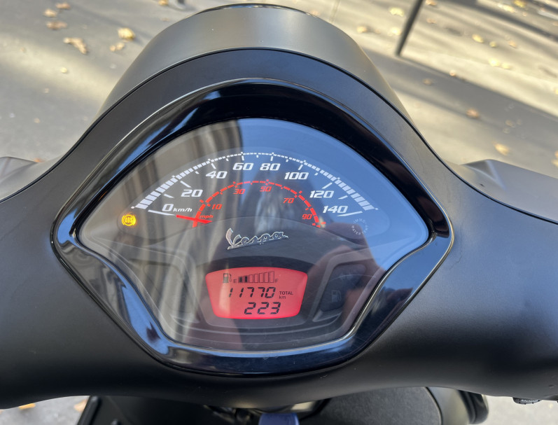 VESPA GTS 125 SUPER NOTTE NOIR MAT ABS - 1ER MAIN