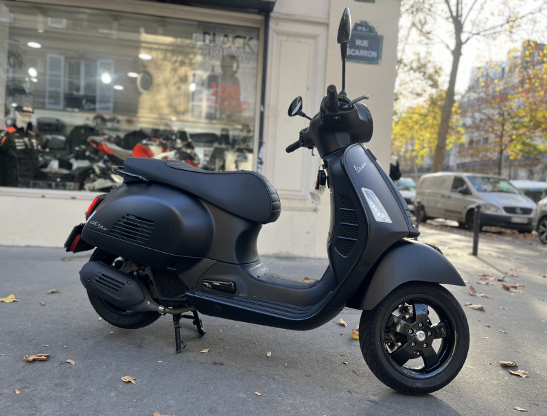 VESPA GTS 125 SUPER NOTTE NOIR MAT ABS - 1ER MAIN