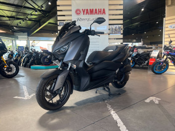 YAMAHA XMAX 125