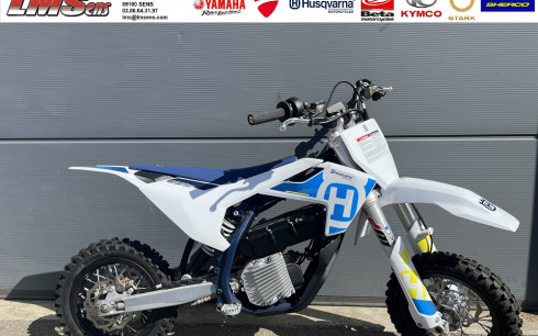HUSQVARNA EE 3 NEUVE