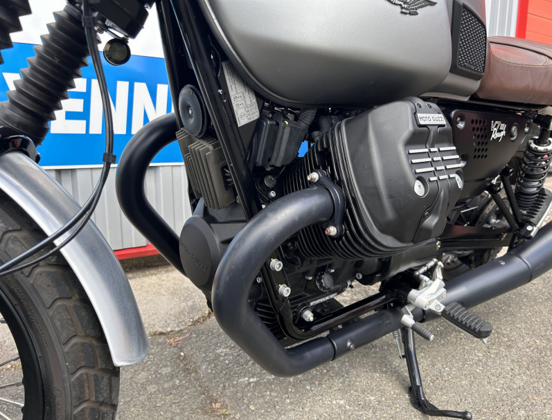 MOTO GUZZI V7 III ROUGH 750