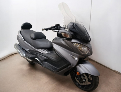 SUZUKI BURGMAN 650