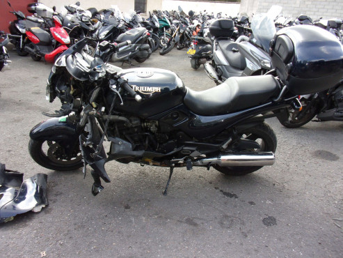 TRIUMPH Trophy accidentée RSV N°15139