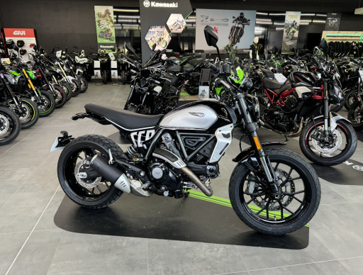 DUCATI SCRAMBLER 800
