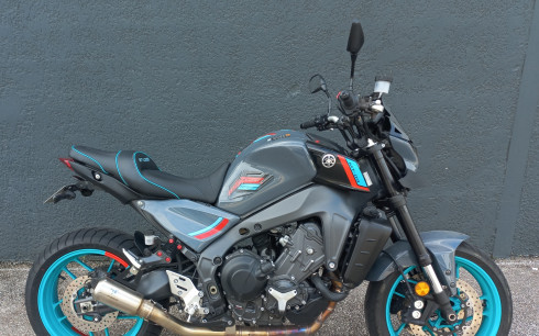 YAMAHA MT-09
