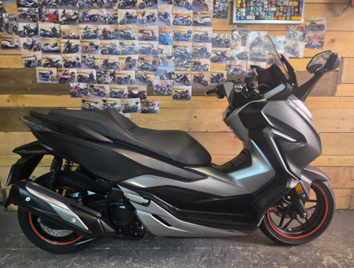 HONDA NSS FORZA 300 Garantie 1 an
