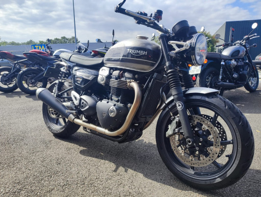 TRIUMPH SPEED TWIN 1200