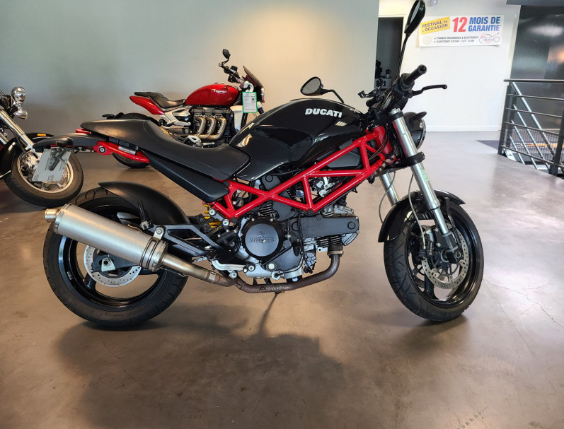 DUCATI 695 MONSTER