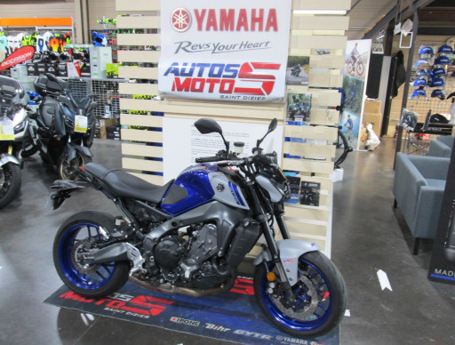 YAMAHA MT 09 