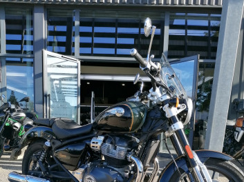 ROYAL ENFIELD SUPER METEOR 650 / 100€ PAR MOIS / DSN MOTOS 47