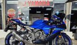 YAMAHA YZF 1000 R1