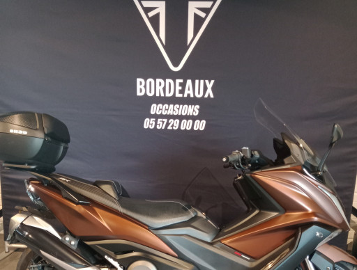 KYMCO AK 550