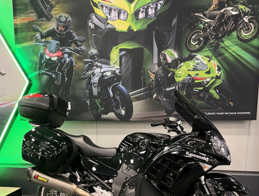 KAWASAKI GTR 1400