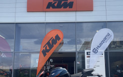 KTM 1290 SUPER DUKE R