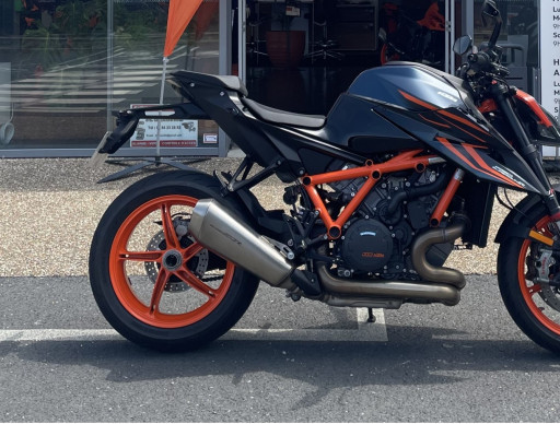 KTM 1290 SUPER DUKE R