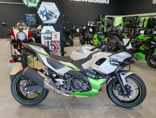 KAWASAKI NINJA 7 HYBRID