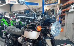 TRIUMPH BONNEVILLE T120 1200