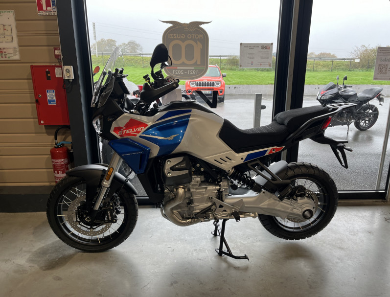 MOTO GUZZI STELVIO 1100