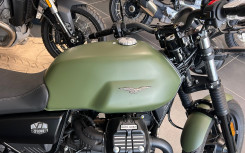 MOTO GUZZI V7 STONE 850CM3 NEUVE 0KM DESTOCKAGE